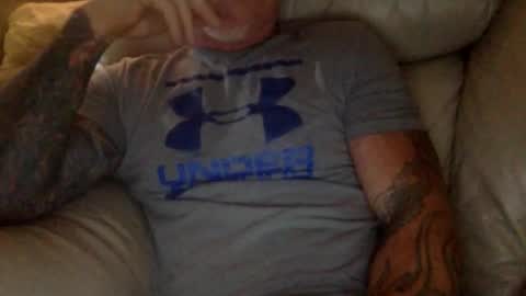 Snapshot of mjg175 chatting on May 15, 11:28 am SexyRed online show from May 15, 11:28 am
