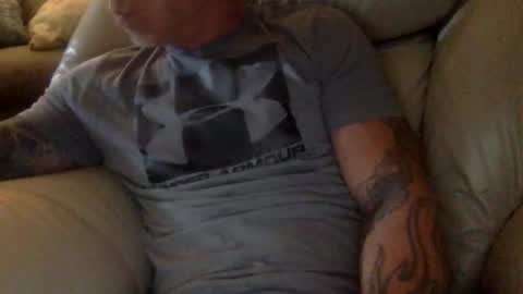Snapshot of mjg175 chatting on May 30, 5:43 pm SexyRed online show from May 30, 5:43 pm