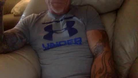 Snapshot of mjg175 chatting on June 2, 4:53 pm SexyRed online show from June 2, 4:53 pm
