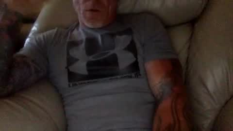 Snapshot of mjg175 chatting on July 23, 3:43 pm SexyRed online show from July 23, 3:43 pm