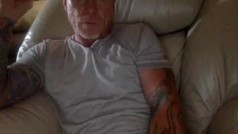 Snapshot of mjg175 chatting on July 31, 6:29 pm SexyRed online show from July 31, 6:29 pm