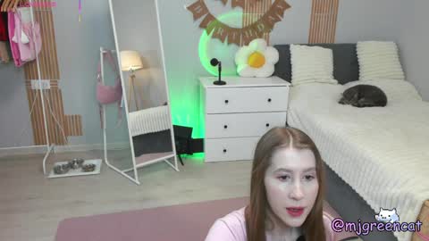 mj  online show from May 15, 3:52 pm