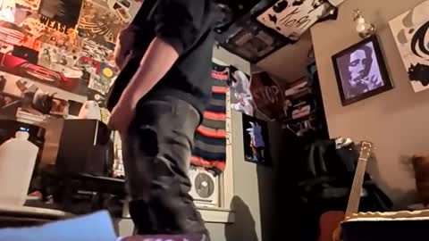 Snapshot of mjmckenz55 chatting on May 1, 2:05 am Daddy720 online show from May 1, 2:05 am