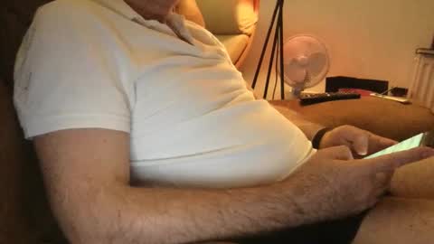 mjstratman2 online show from November 18, 10:25 pm