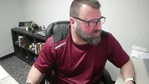 MLangworthy online show from April 27, 3:32 pm