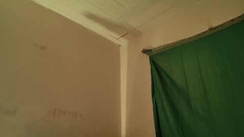 MoonLipson online show from April 23, 8:46 am