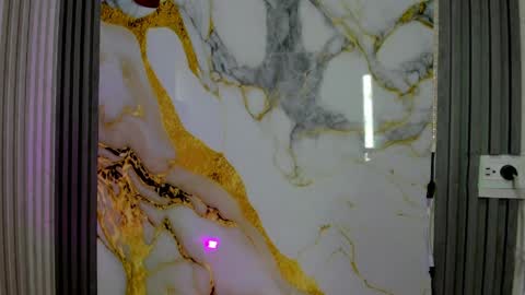 LUCRECIA   NEW ACCOUNT online show from March 31, 5:24 pm