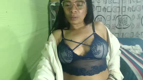 Snapshot of mmaturemessy chatting on September 15, 8:42 pm kelly online show from September 15, 8:42 pm