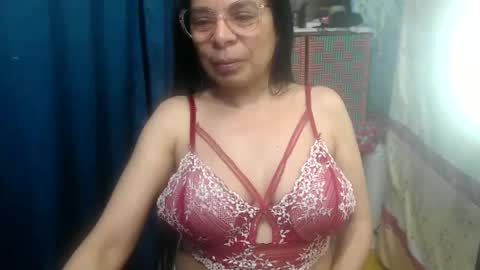 Snapshot of mmaturemessy chatting on October 7, 4:31 am kelly online show from October 7, 4:31 am