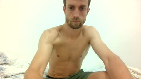 Snapshot of mmmh_333 chatting on July 7, 11:09 pm mmmh_333 online show from July 7, 11:09 pm