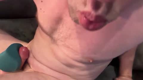 Melvin online show from April 19, 6:10 pm