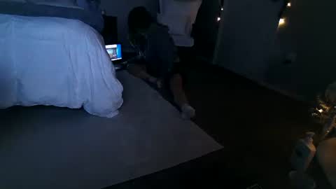 Angel online show from December 9, 9:49 am