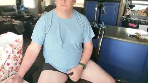 Snapshot of mmmthatsfunnn chatting on February 9, 11:31 pm mmmthatsfunnn online show from February 9, 11:31 pm