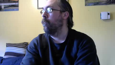 Snapshot of mmr45 chatting on February 4, 6:06 pm mmr45 online show from February 4, 6:06 pm