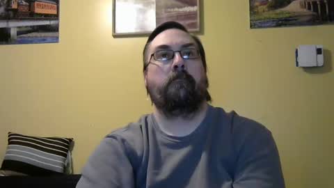 Snapshot of mmr45 chatting on February 6, 7:02 am mmr45 online show from February 6, 7:02 am