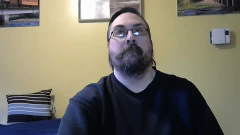 Snapshot of mmr45 chatting on February 8, 5:39 pm mmr45 online show from February 8, 5:39 pm