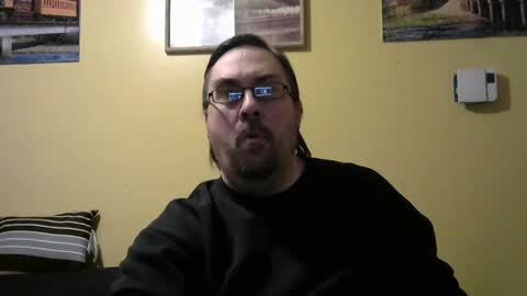 Snapshot of mmr45 chatting on March 11, 7:04 am mmr45 online show from March 11, 7:04 am