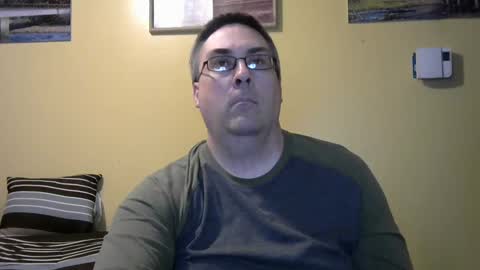 Snapshot of mmr45 chatting on October 2, 3:46 am mmr45 online show from October 2, 3:46 am