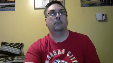 Snapshot of mmr45 chatting on October 7, 3:47 am mmr45 online show from October 7, 3:47 am