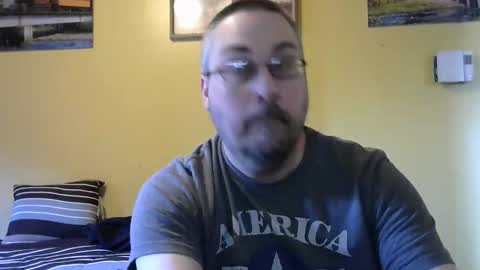 mark online show from April 24, 10:23 pm