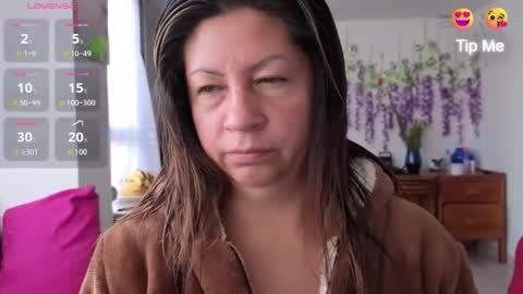 Snapshot of mmsexymm84 chatting on October 23, 11:09 am mmsexymm84 online show from October 23, 11:09 am