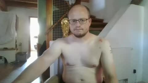 Snapshot of mnebram242860 chatting on July 15, 7:46 am moe alias mnebram online show from July 15, 7:46 am