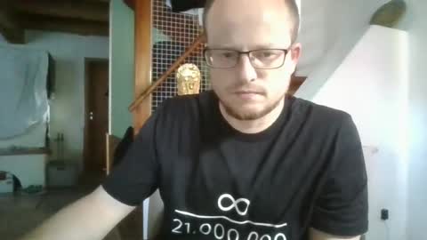 Snapshot of mnebram242860 chatting on July 19, 11:03 am moe alias mnebram online show from July 19, 11:03 am