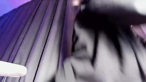 mnepohhh online show from April 18, 12:14 am