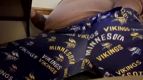 mnguy19726969 online show from October 8, 6:38 pm