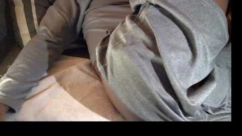 Snapshot of mo_cali chatting on December 30, 3:46 pm Mo Cali online show from December 30, 3:46 pm