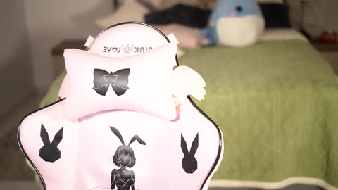 Snapshot of moan_4_you chatting on December 16, 4:23 am Ruxxx online show from December 16, 4:23 am