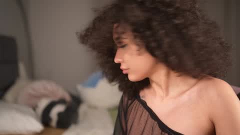 Snapshot of moan_4_you chatting on February 6, 3:16 am Ruxxx online show from February 6, 3:16 am