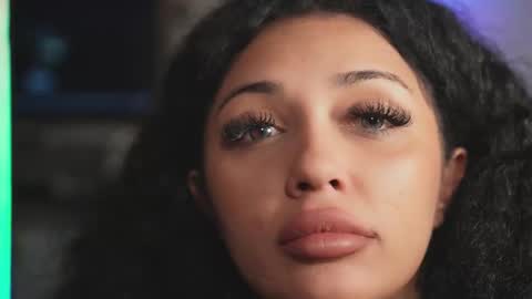 Snapshot of moan_4_you chatting on October 7, 7:27 am Ruxxx online show from October 7, 7:27 am