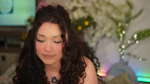 Snapshot of moan_4_you chatting on May 18, 7:41 pm Ruxxx online show from May 18, 7:41 pm
