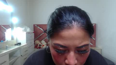 Snapshot of moan_sex1 chatting on November 18, 9:52 pm Catalina online show from November 18, 9:52 pm