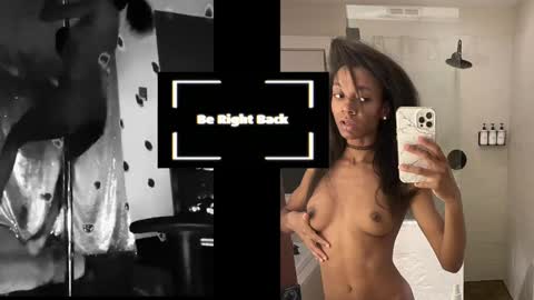 Snapshot of mocha_ chatting on January 10, 9:44 am MOCHA JAMES THE NPC online show from January 10, 9:44 am