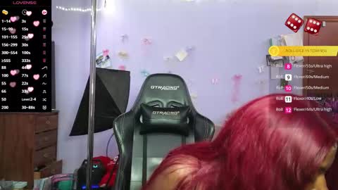 Snapshot of mocha_ chatting on November 10, 3:16 am MOCHA JAMES THE NPC online show from November 10, 3:16 am