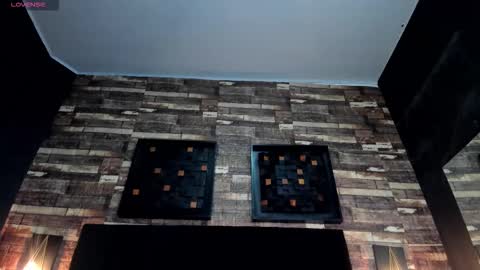 mochasins_ online show from November 7, 11:32 am