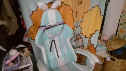 Snapshot of mochi_rainbow chatting on February 28, 3:04 am The Mochi Rainbow Variety Show online show from February 28, 3:04 am