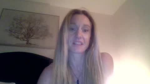Snapshot of mockingbirds91 chatting on May 28, 7:05 am mockingbirds91 online show from May 28, 7:05 am