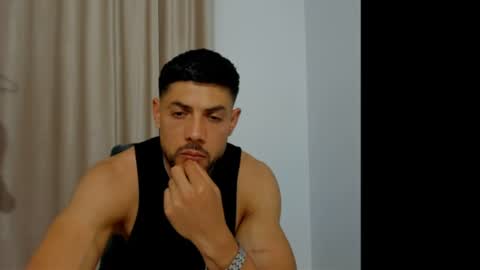 Snapshot of modelfitness91 chatting on August 5, 6:33 pm fitbody online show from August 5, 6:33 pm