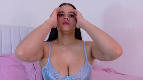 zoe ross online show from September 16, 7:04 pm