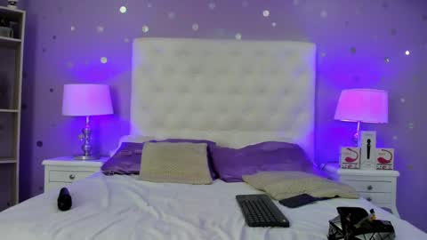 Sophia  online show from February 3, 7:21 pm