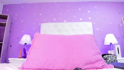 Sophia  online show from October 31, 8:10 pm