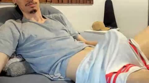 DigBreed online show from April 11, 12:31 pm