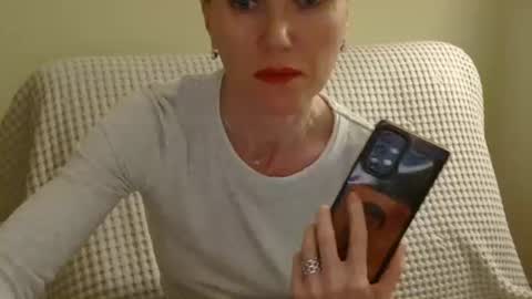 Aurora online show from April 4, 7:55 pm