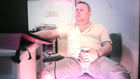 modesto1969 online show from January 27, 5:04 pm