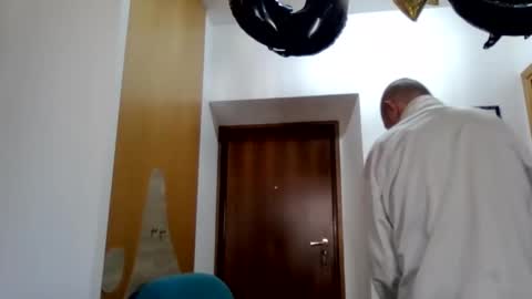 modesto1969 online show from October 16, 10:05 am