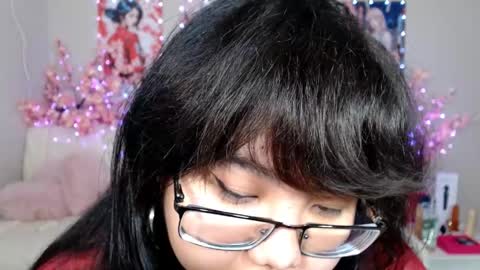 Molly online show from May 9, 4:28 am