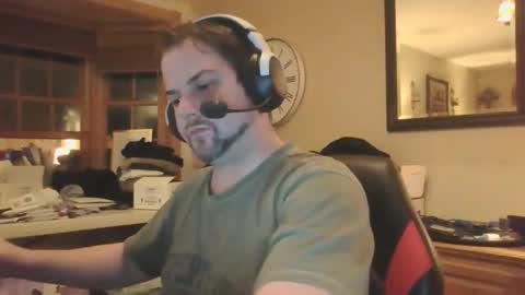 moeschoolnyc online show from December 1, 11:04 am